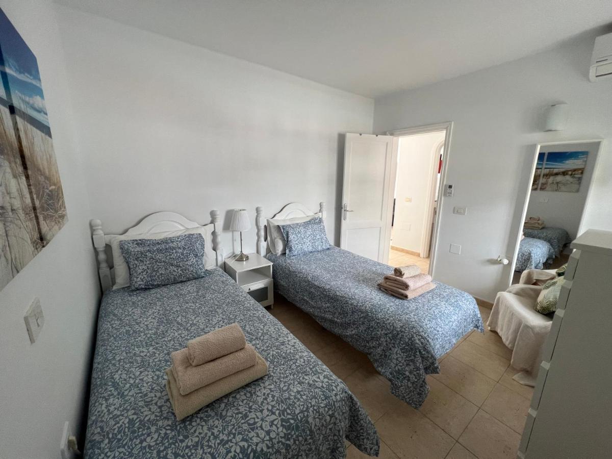 Oasis Blue - Beautiful 1 Bedroom Apartment On Private Complex With Pool Tías Zewnętrze zdjęcie