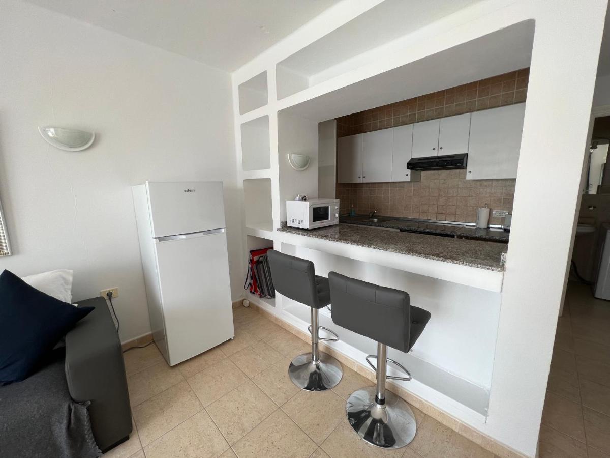 Oasis Blue - Beautiful 1 Bedroom Apartment On Private Complex With Pool Tías Zewnętrze zdjęcie