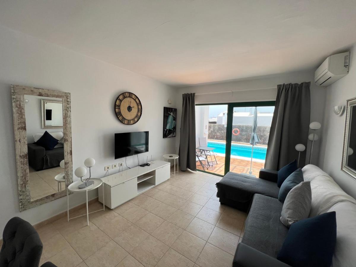 Oasis Blue - Beautiful 1 Bedroom Apartment On Private Complex With Pool Tías Zewnętrze zdjęcie
